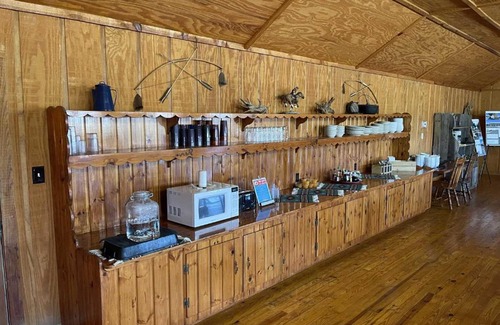 Bandera Casa | West 1077 Guest Ranch - Buckeye Room 3