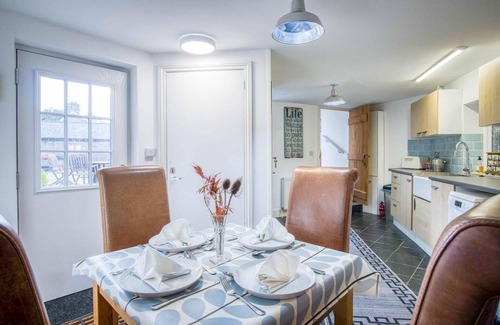 Llansadwrn Cabaña | West Barn - 2 Bedroom Cottage - Llandeilo