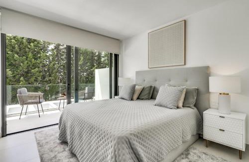 Estepona Casa | West Beach Villa