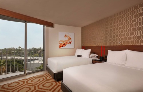 Los Angeles Hotel | West Coast Double Room at Hotel Angeleno w/ Outdoor Pool, Iconic LA Skyline!