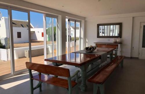 Jacobs Bay Casa | West Coast Shores