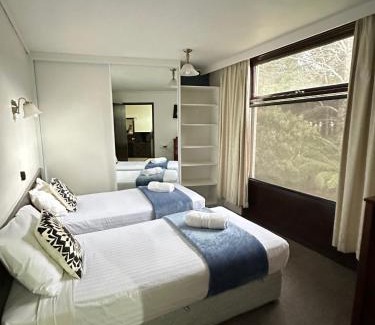 Queenstown Hotel | West Coaster Motel