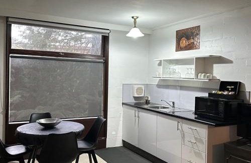 Queenstown Hotel | West Coaster Motel