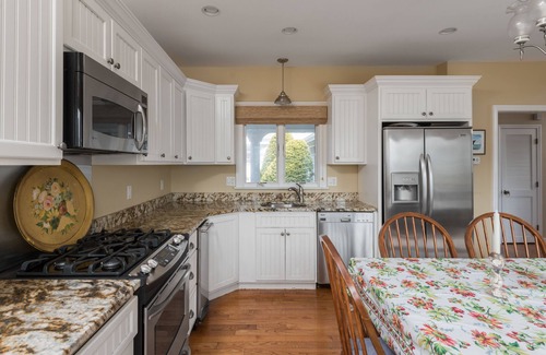 West Dennis Casa | West Dennis Waterfront with Deep Water Dock
