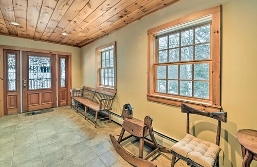 West Dover Casa | West Dover Home with Deck about 2 Mi to Mount Snow!