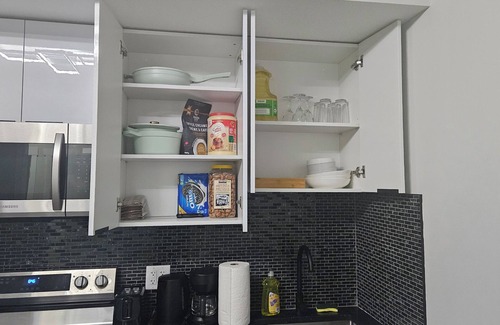 West Edmonton Casa | Brand new 2-Bedroom Basement Suite