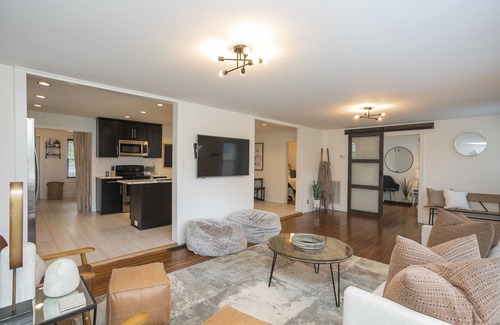 Woodbine Casa | 5 minutos a Broadway ($ 6. 50 Uber)