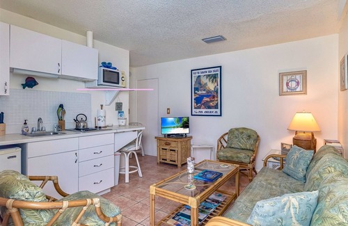 Tradewinds Cabaña | West End Paradise Unit 4E Coral 4 - One bedroom efficiency suite