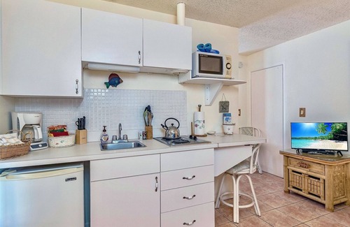 Tradewinds Cabaña | West End Paradise Unit 4E Coral 4 - One bedroom efficiency suite