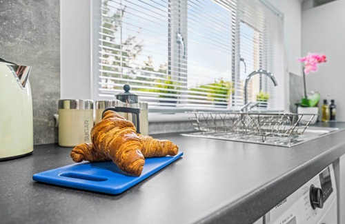 Manor Casa | West End Road