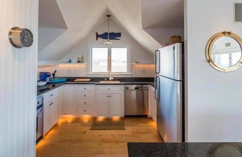 Provincetown Condominio | West End Luxury Penthouse frente al mar. Acceso directo a la playa. Mazo de uso exclusivo.