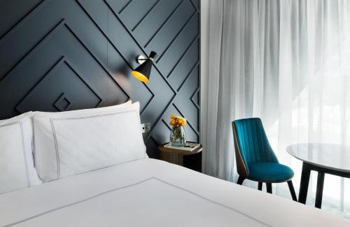 Sydney Central Business District Hotel | West Hotel Sydney, Curio Collection by Hilton