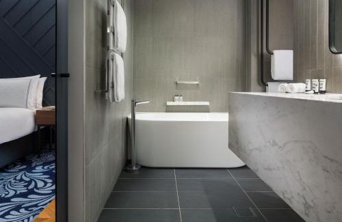 Sydney Central Business District Hotel | West Hotel Sydney, Curio Collection by Hilton