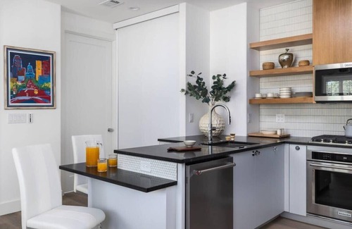 Treemont Casa | West Lake, Kitchen, Private | The Gem - Portoro