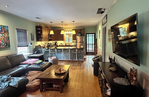 Westside Casa | West Midtown ATL Gem: 2BR w/Fire Pit & Patio Near Stadium for 2026 World Cup