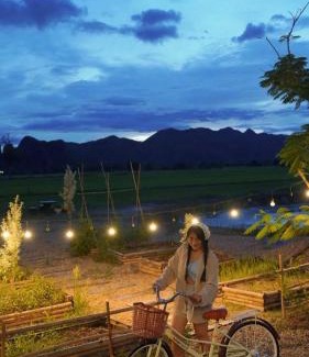 Kanchanaburi Chalet De Esquí | West Mount Cafe & Restaurant