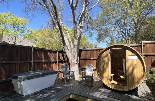 Plano Casa | West Plano - Sauna/Cold Plunge/Hot Tub