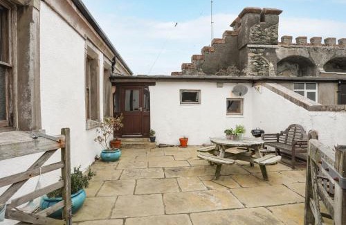 Llaneilian Casa | West Point Lynas Lighthouse Keeper's Cottage