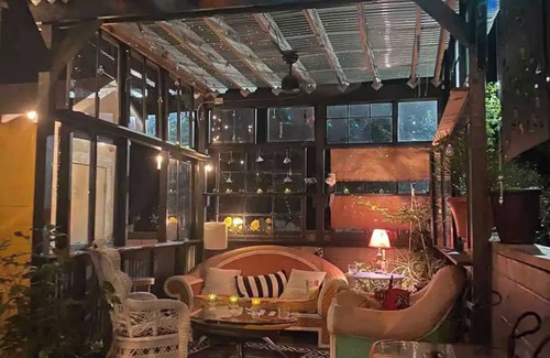 Winston - Salem Casa | West Salem Art Hotel: Artful Lodging and Lodging for Art.