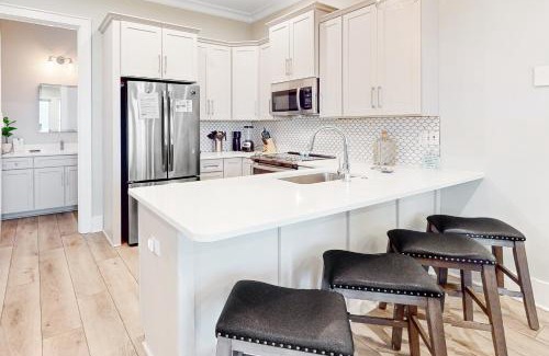 Gulf Shores Casa | West Side Cottage #Q - Coastal Casa