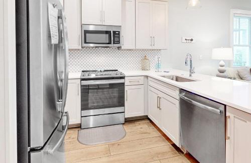 Gulf Shores Casa | West Side Cottage #Q - Coastal Casa