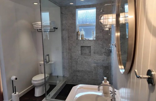 Downtown San Francisco Casa | West SOMA Oasis - Apartment and Studio
