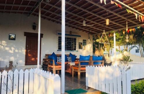 Paud Casa | West Valley Farm Villa