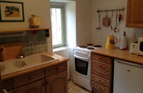 Theneuille Apartamento | West wing of 17th century manoir in the heart of La France Profonde