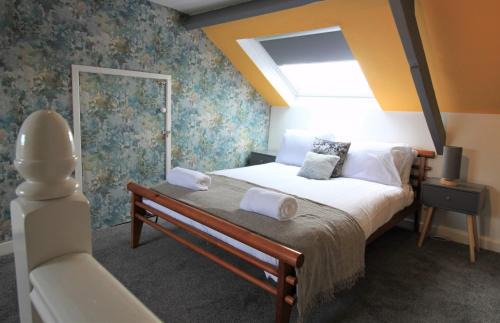 Gateshead Apartamento | Westbourne - Spacious 4 bed flat with free parking