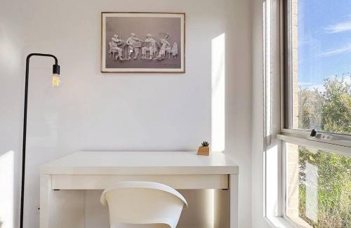 Truganina Casa | Westbrook Home 7beds by GoodLive