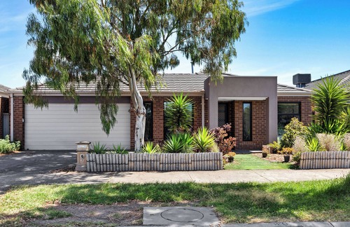 Truganina Casa | westburn gramma School family house Truganina