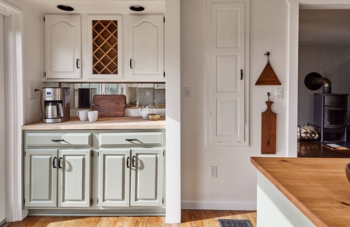 Cochecton Casa | Western Catskills Farmhouse with pool