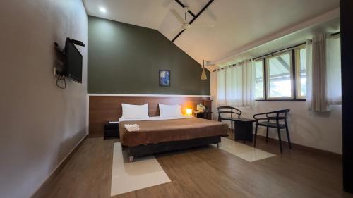 Subhash Nagar Hotel | Western Ghats Holiday Home