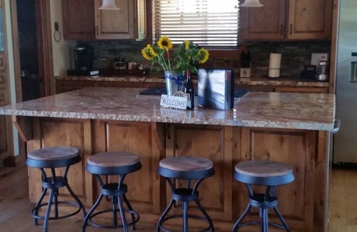 West Bishop Casa | Western Inspired Lodge on Acreage