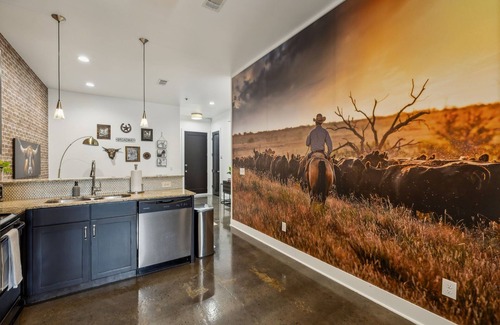 West End Condominio | Western World | Stay Near Vandy and Centennial Park on West End, 10 min to Broadway