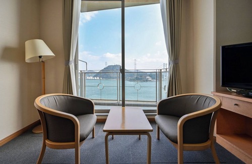 Shimonoseki Hotel | Westernstyle twin room with bath and toilet H / Shimonoseki Yamaguchi
