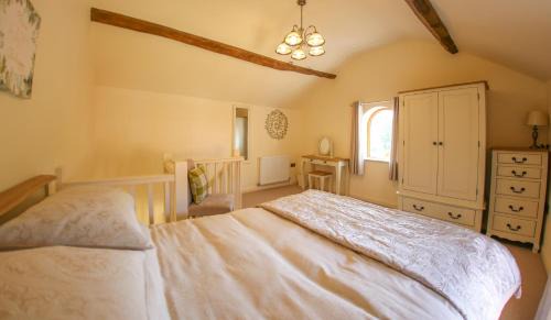 Flecknoe Casa | Westfield Country Barns