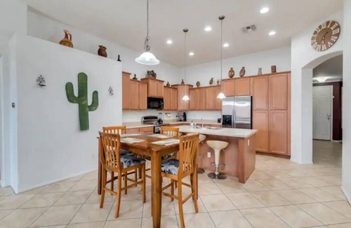 Rovey Farm Estates Casa | WESTGATE/DIMOND CASINO/GREAT LOCATION