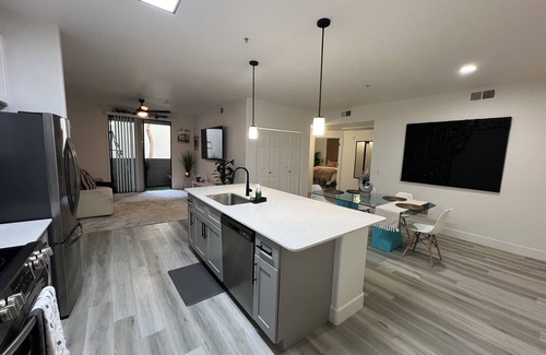 Glendale Sports and Entertainment District Apartamento | Westgate Luxury Apartment