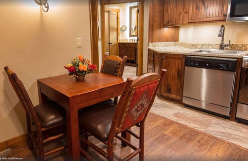Gatlinburg Villa | Westgate Smoky Mountain Resort & Water Park 1 Bedroom Villa