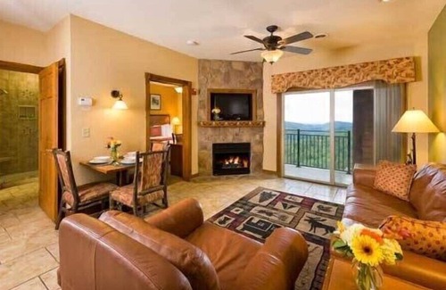 Gatlinburg Villa | Westgate Smoky Mountain Resort & Water Park 1 Bedroom Villa