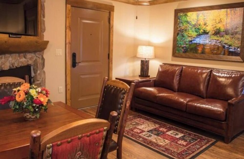 Gatlinburg Villa | Westgate Smoky Mountain Resort & Water Park - Three Bedroom Villa
