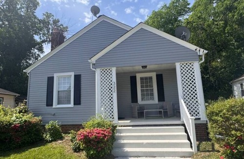 Danville Casa | Westhampton Retreat - 2bd/1bath