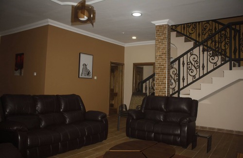 Teshie Apartamento | Westhood Homes