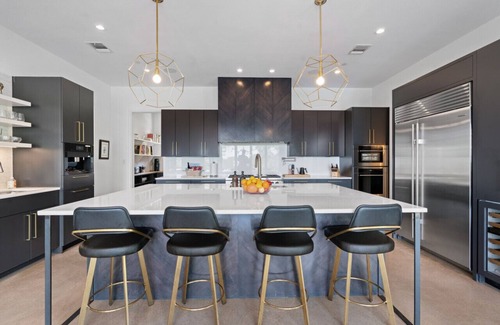 Westlake Highlands Apartamento | Westlake Luxury Home w/ Pool, Hot Tub and Game Room