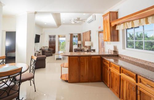 Whitehouse Apartamento | Westmore Beach Villas Limited
