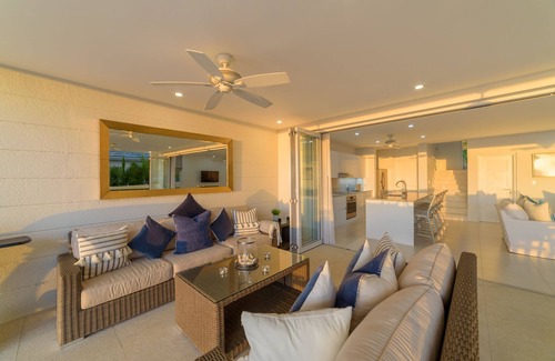 Merlin Bay Casa | Westmoreland Hills 45