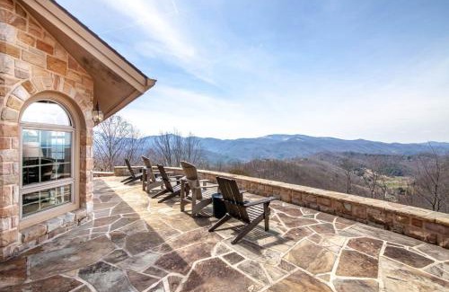 Boone Casa | Westmount