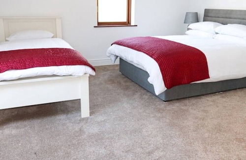 Westport Casa | Westport 5-star Rental With Stunning Views- Sleeps 13