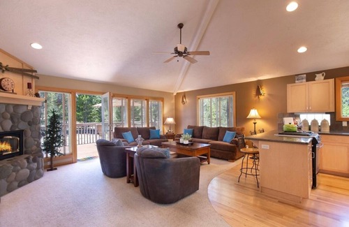 Sunriver Casa | Westside Retreat House - On Poplar Lane in Sunriver, Oregon